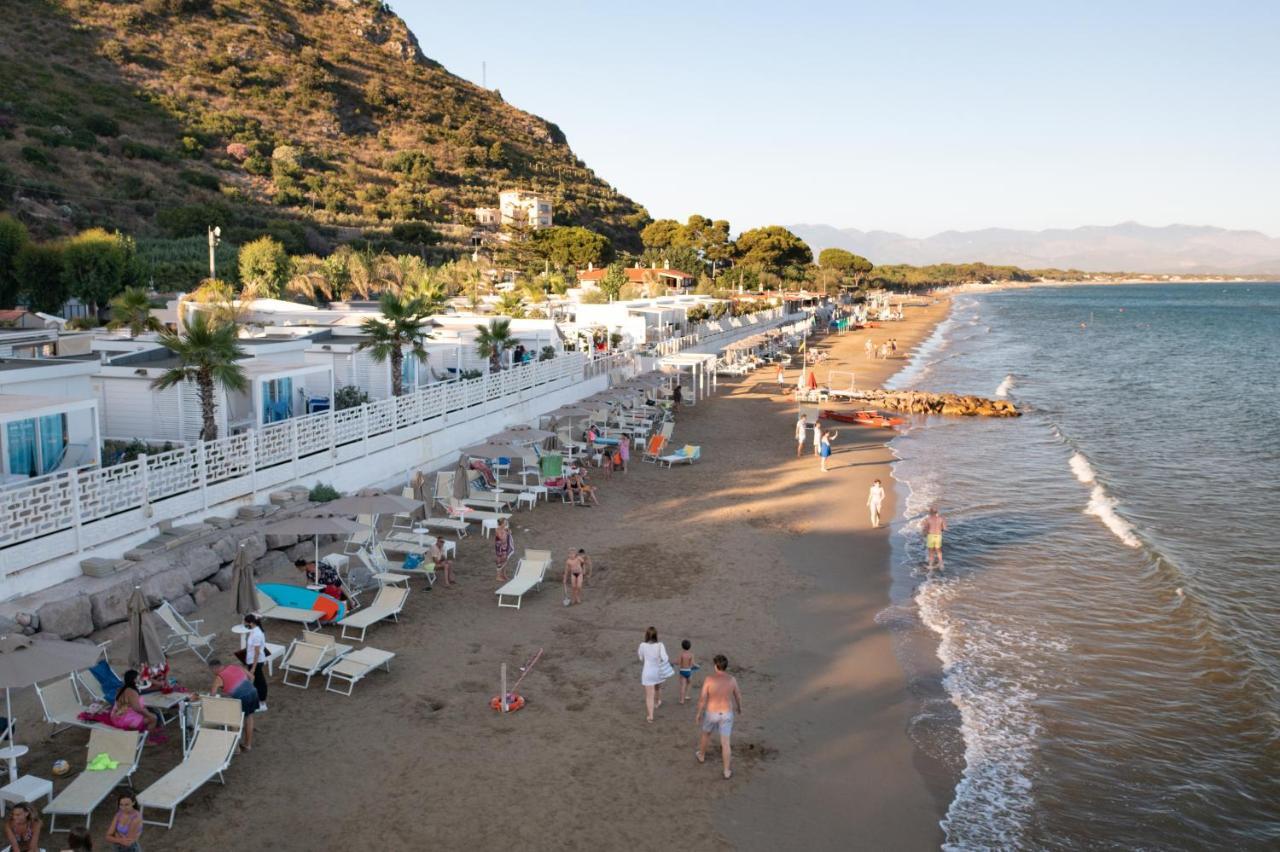 Le Palme Village Terracina Exterior foto